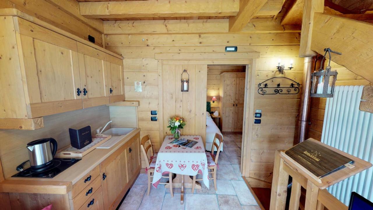 Park Chalet Village Livigno Exterior photo