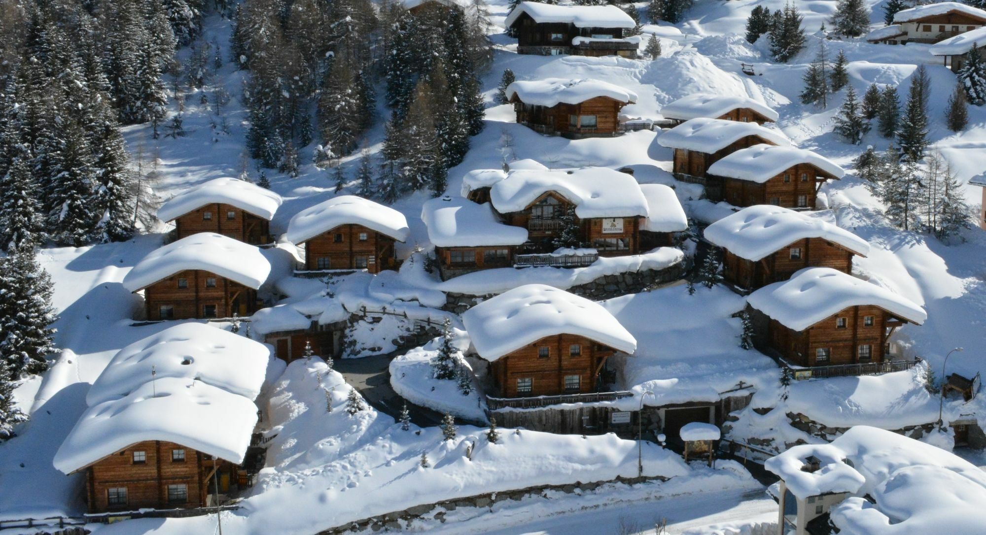 Park Chalet Village Livigno Exterior photo